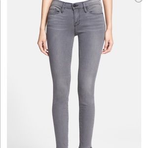 Frame Denim Le Skinny de Jeanne, Gray